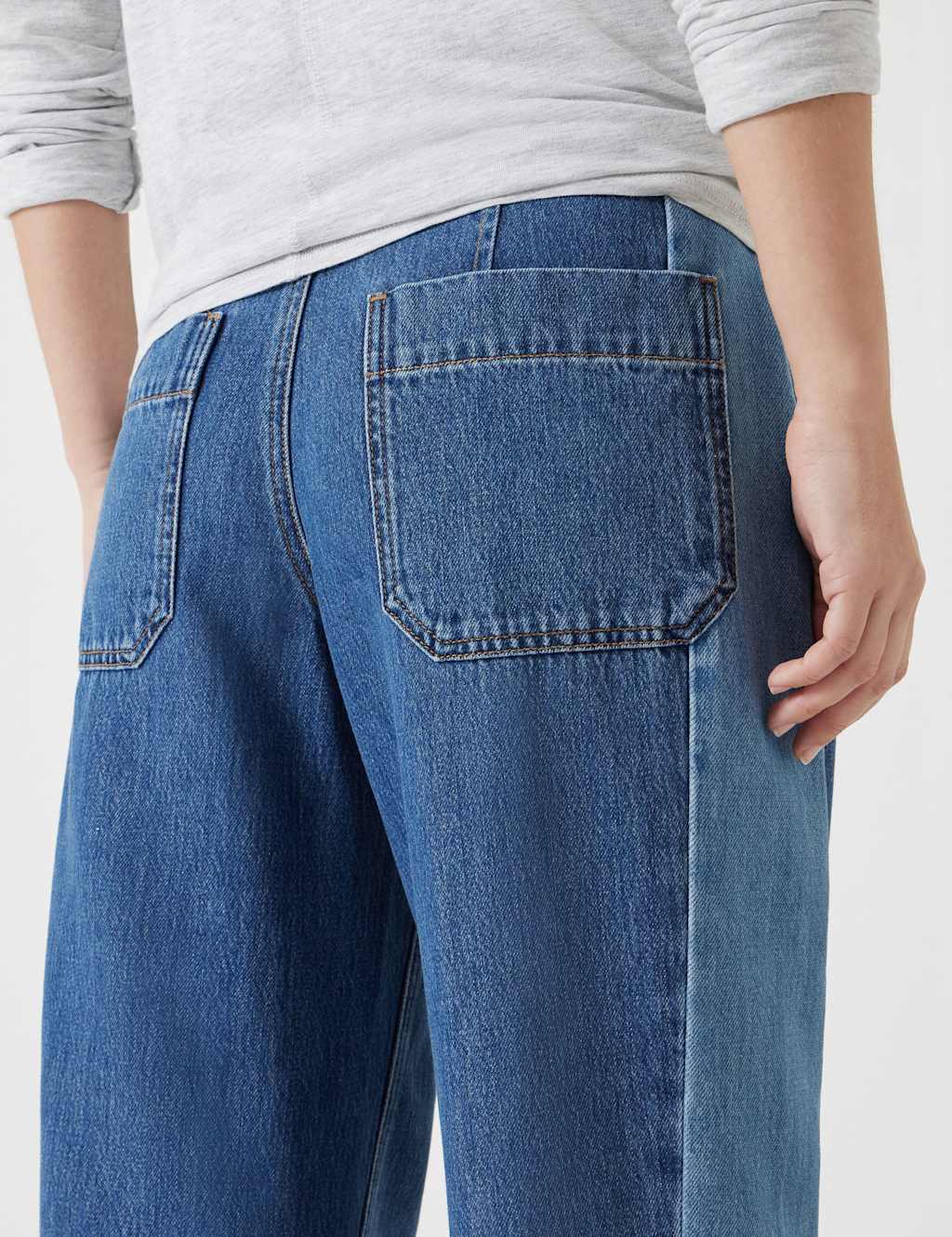 Mid Rise Barrel Leg Jeans 3 of 5