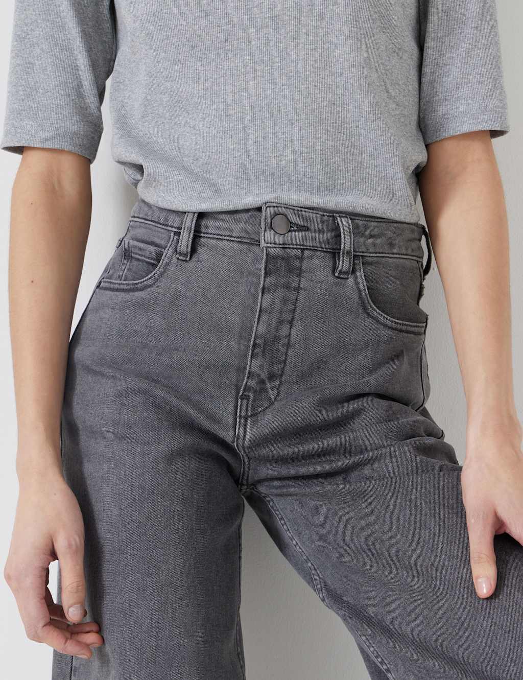 High Waisted Wide Leg Jeans 3 of 5