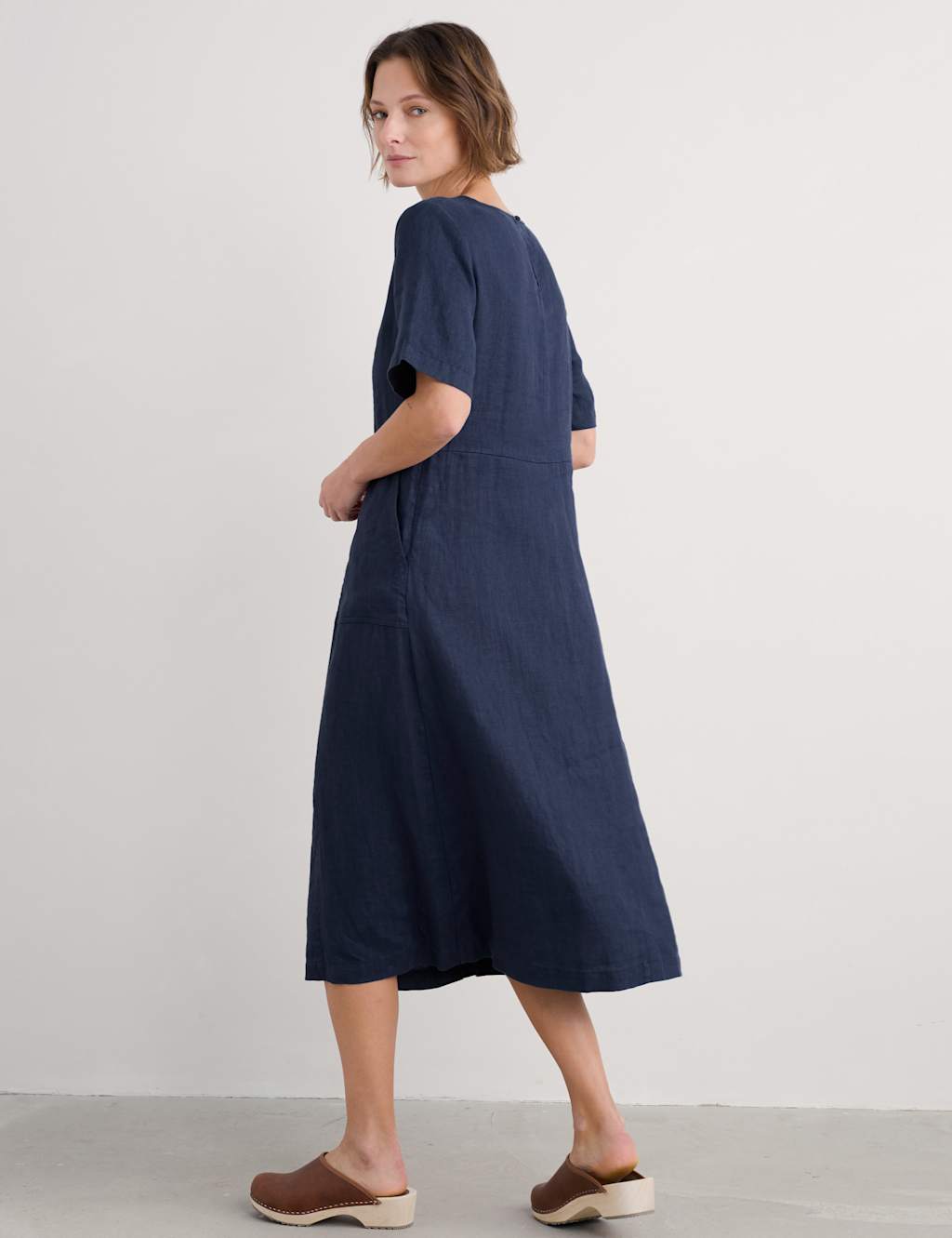 Pure Linen Scoop Neck Midi Waisted Dress 4 of 5