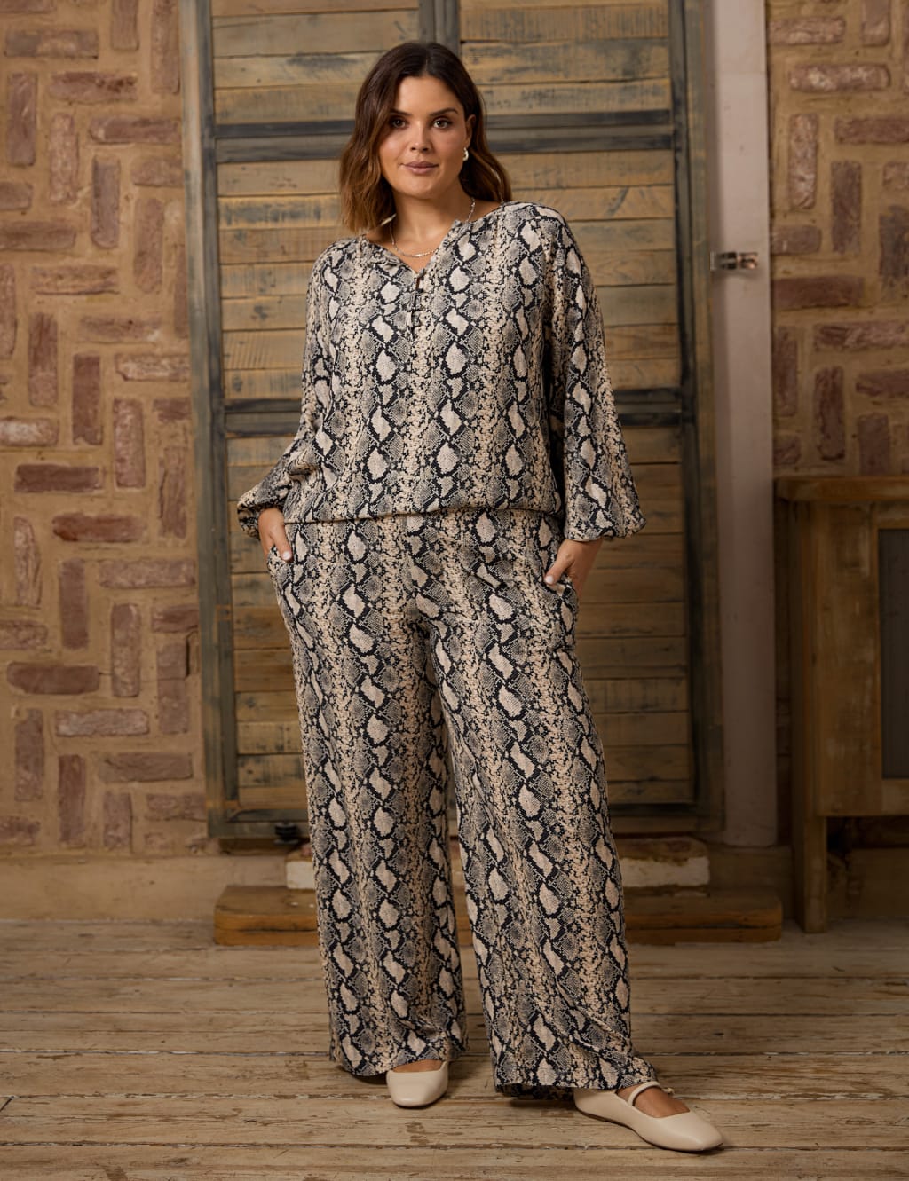 Animal Print Drawstring Wide Leg Trousers 2 of 4