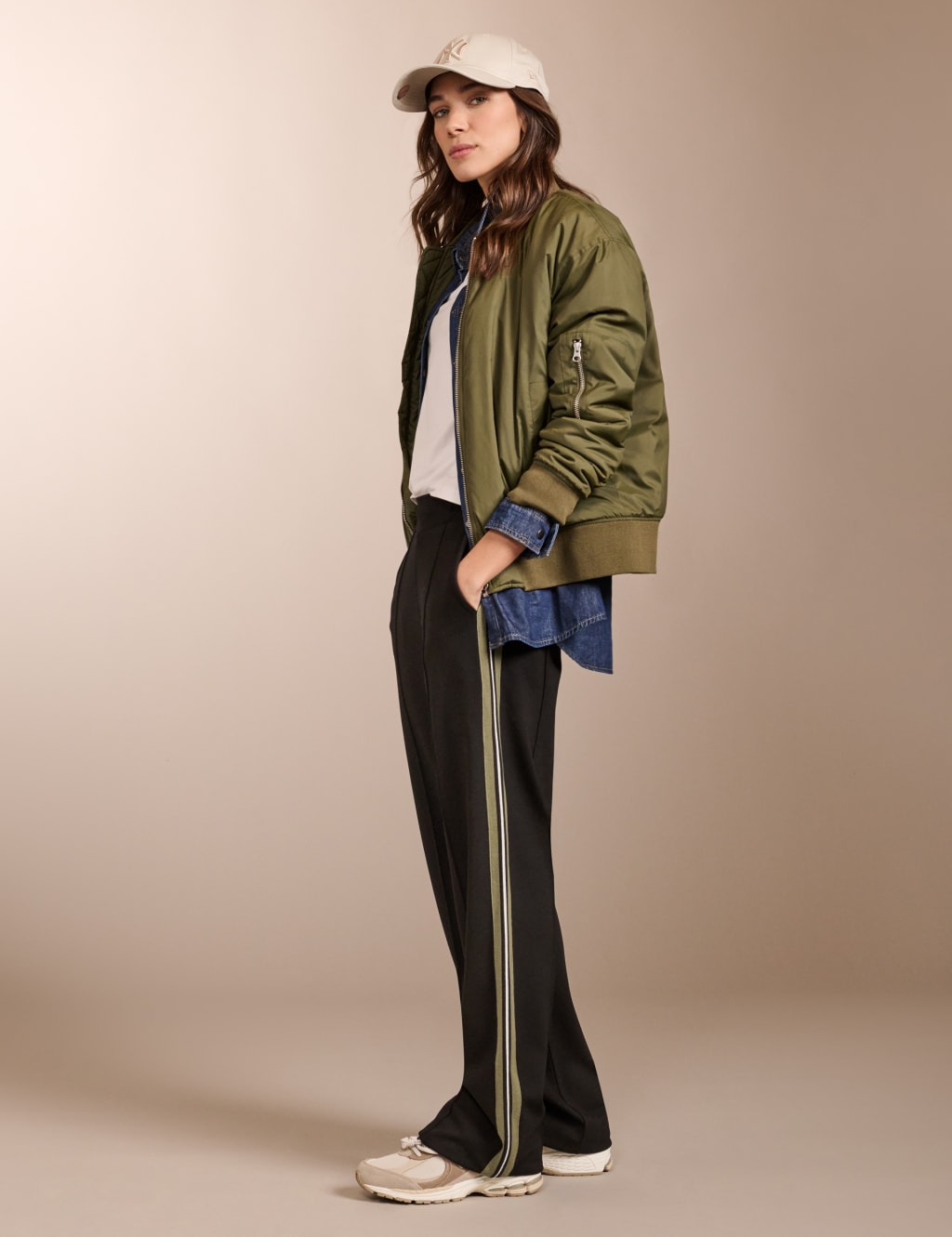 Side Stripe Wide Leg Trousers 3 of 5