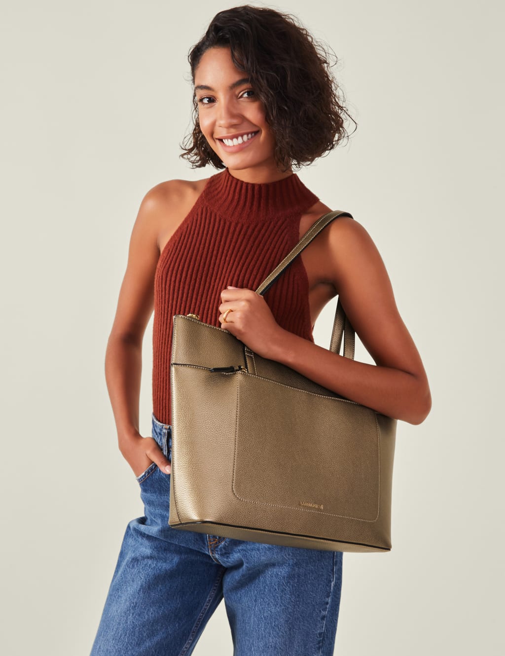 Faux Leather Metallic Tote Bag ACCESSORIZE M S
