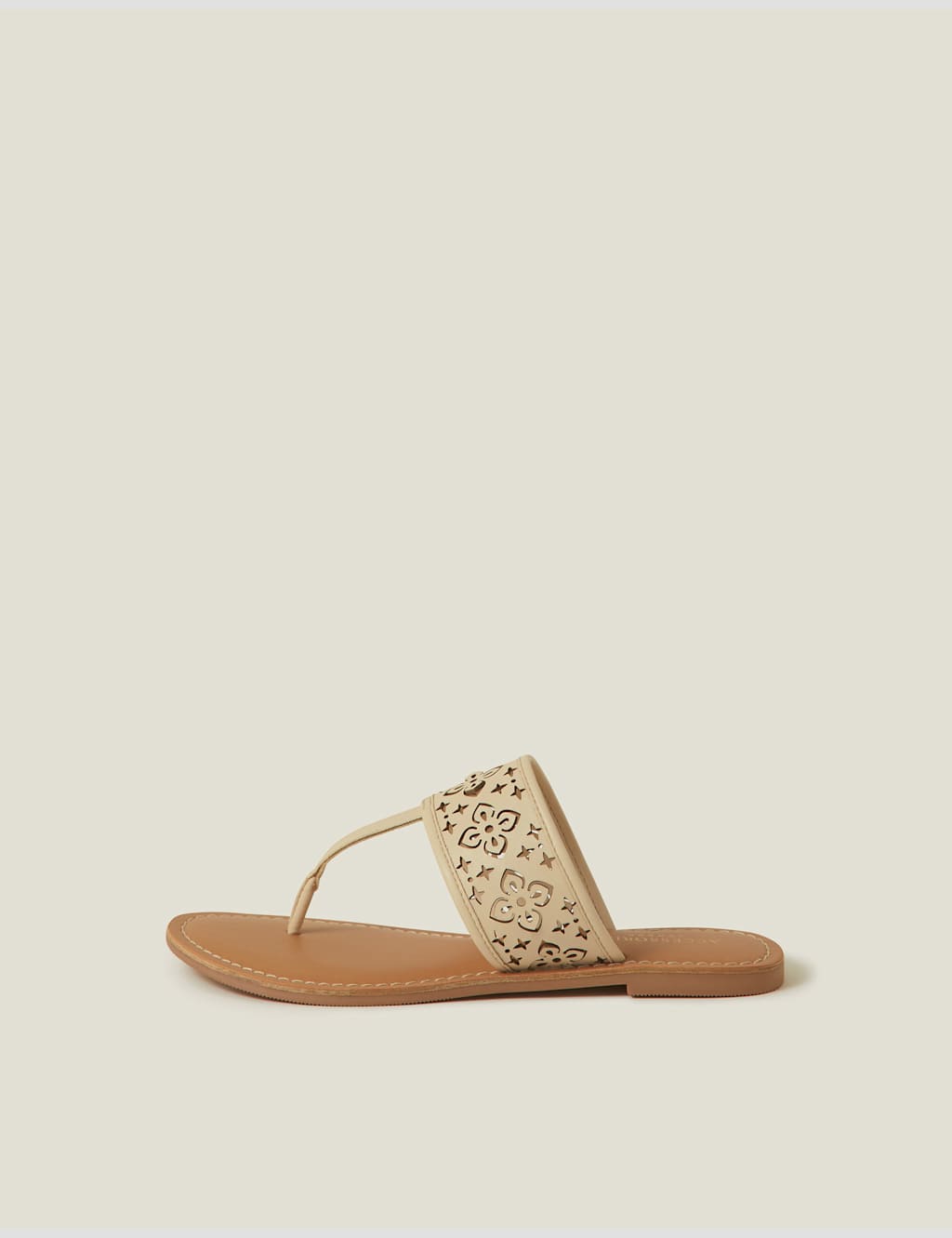 Lasercut Flat Toe Thong Sandals 3 of 4