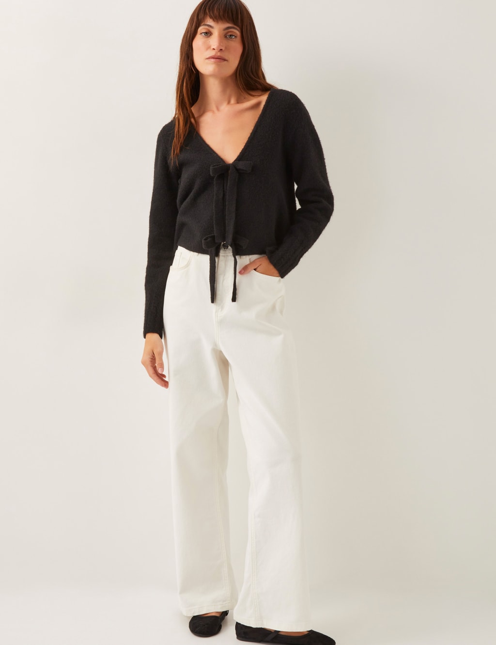 V-Neck Cardigan 4 of 5