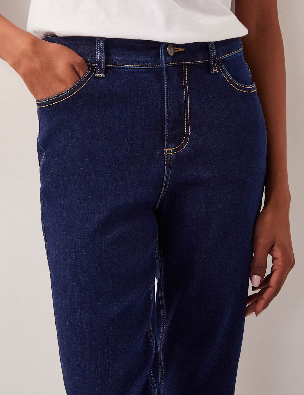 Mid Rise Cropped Jeans 4 of 4