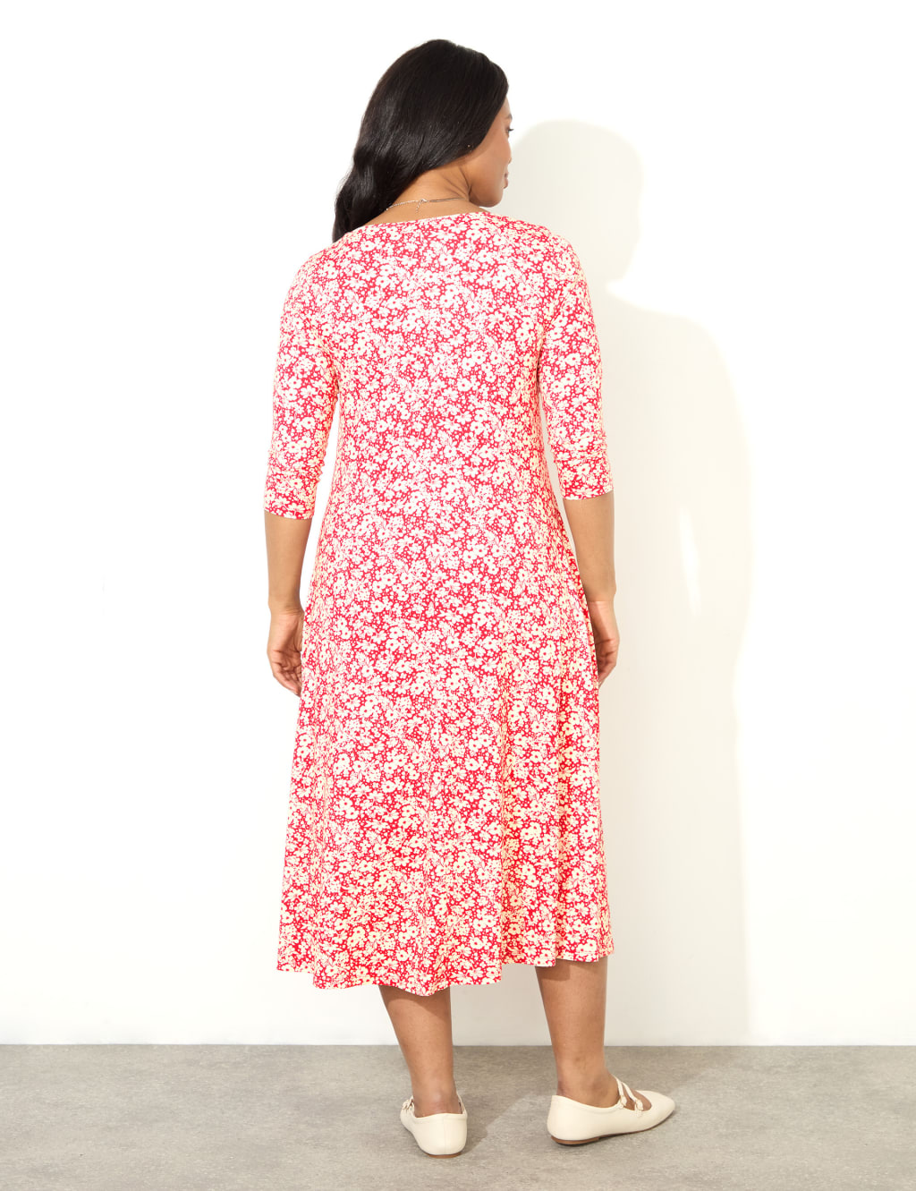 Jersey Ditsy Floral V-Neck Midi Swing Dress 3 of 4