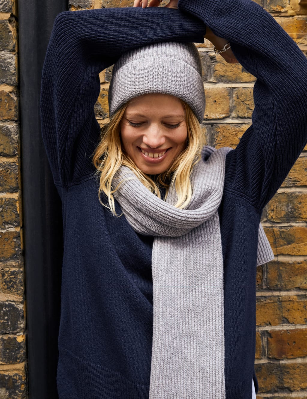 Pure Wool Ribbed Knit Scarf 2 of 3