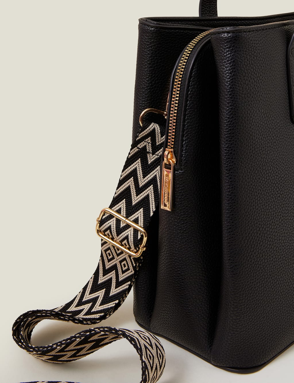 Tote Shoulder Bag 3 of 4