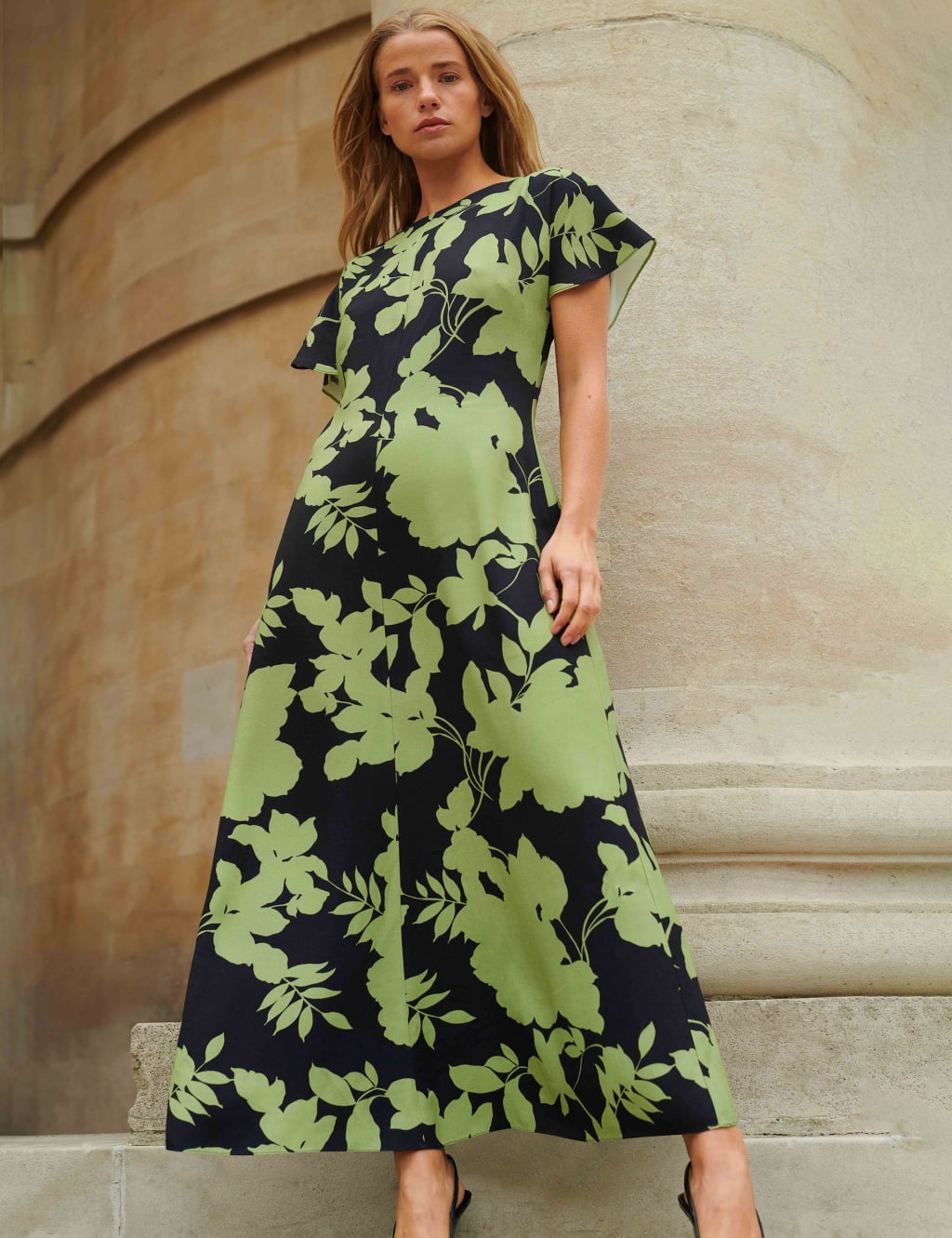 Midi swing dress with sleeves online