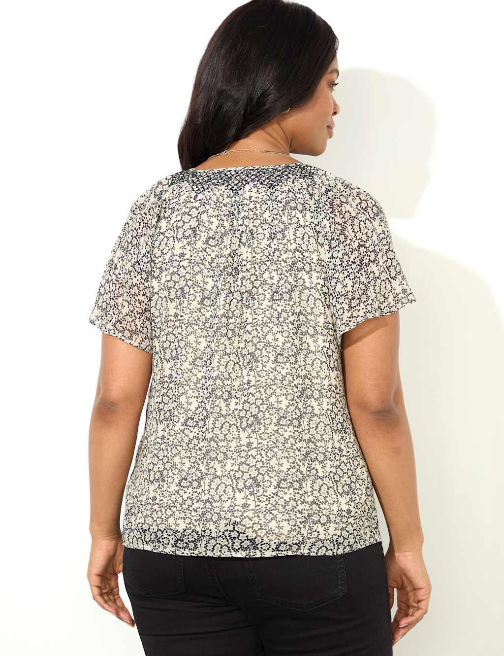 Ditsy Floral Notch Neck Smocked Blouse 3 of 4