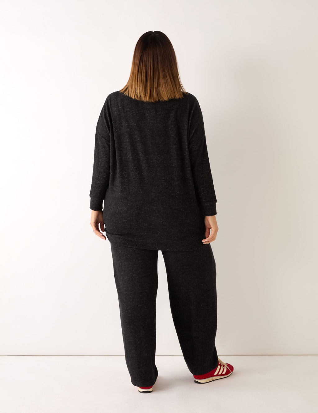 Jersey Soft Touch V-Neck Top 4 of 4