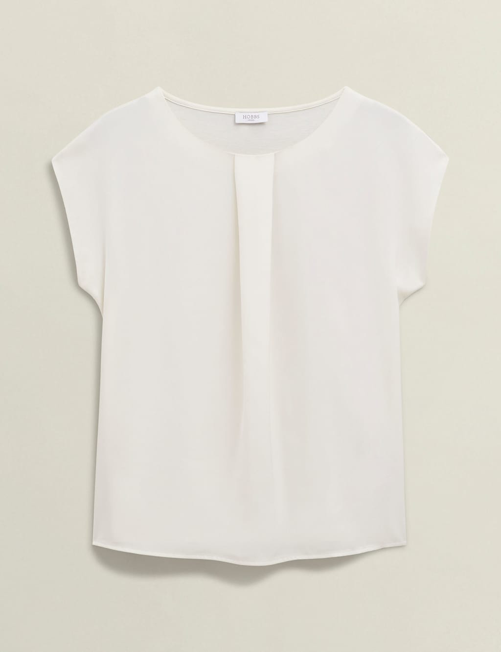 Pleat Detail Top 2 of 6