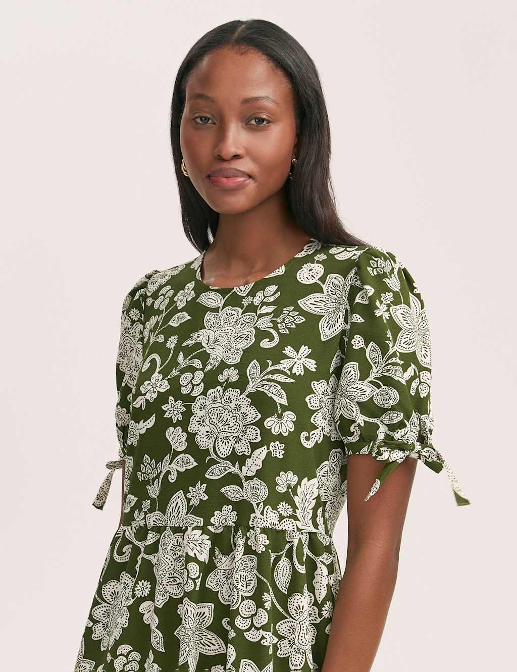 Crepe Floral Puff Sleeve Midi Tea Dress 4 of 4