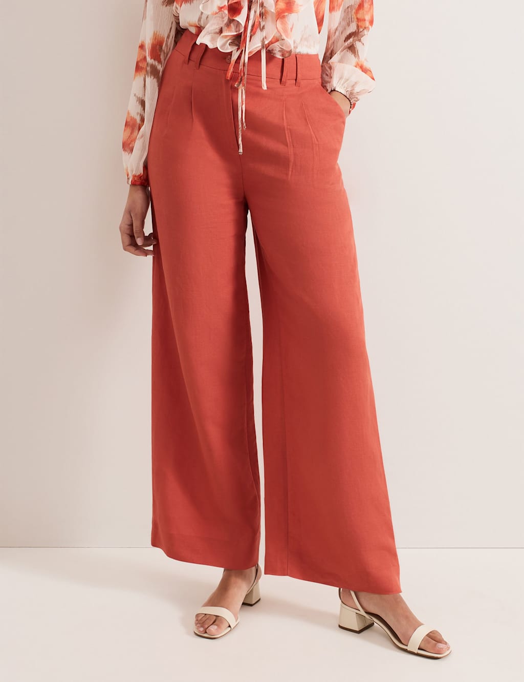 Linen Rich Wide Leg Trousers 4 of 7