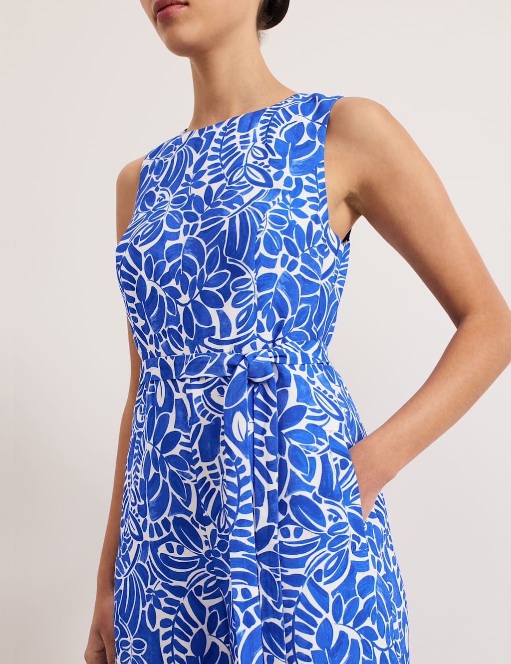 Printed Sleeveless Wide Leg Jumpsuit 5 of 8