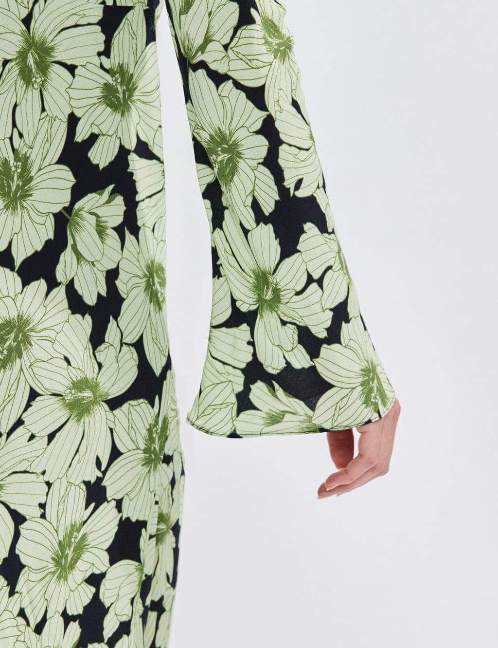 Floral Flute Sleeve Midaxi Tea Dress 4 of 4