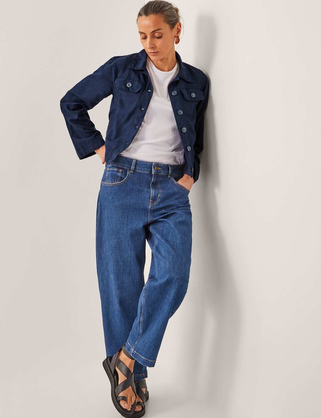 Lyocell Rich Collared Cropped Jacket 2 of 4