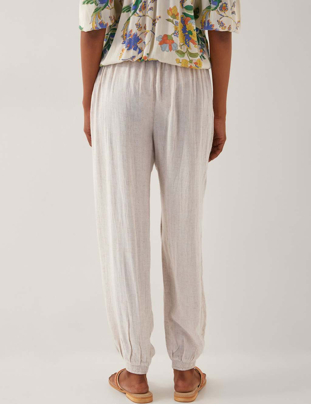 Straight Leg Cuffed Trousers With Linen 3 of 4