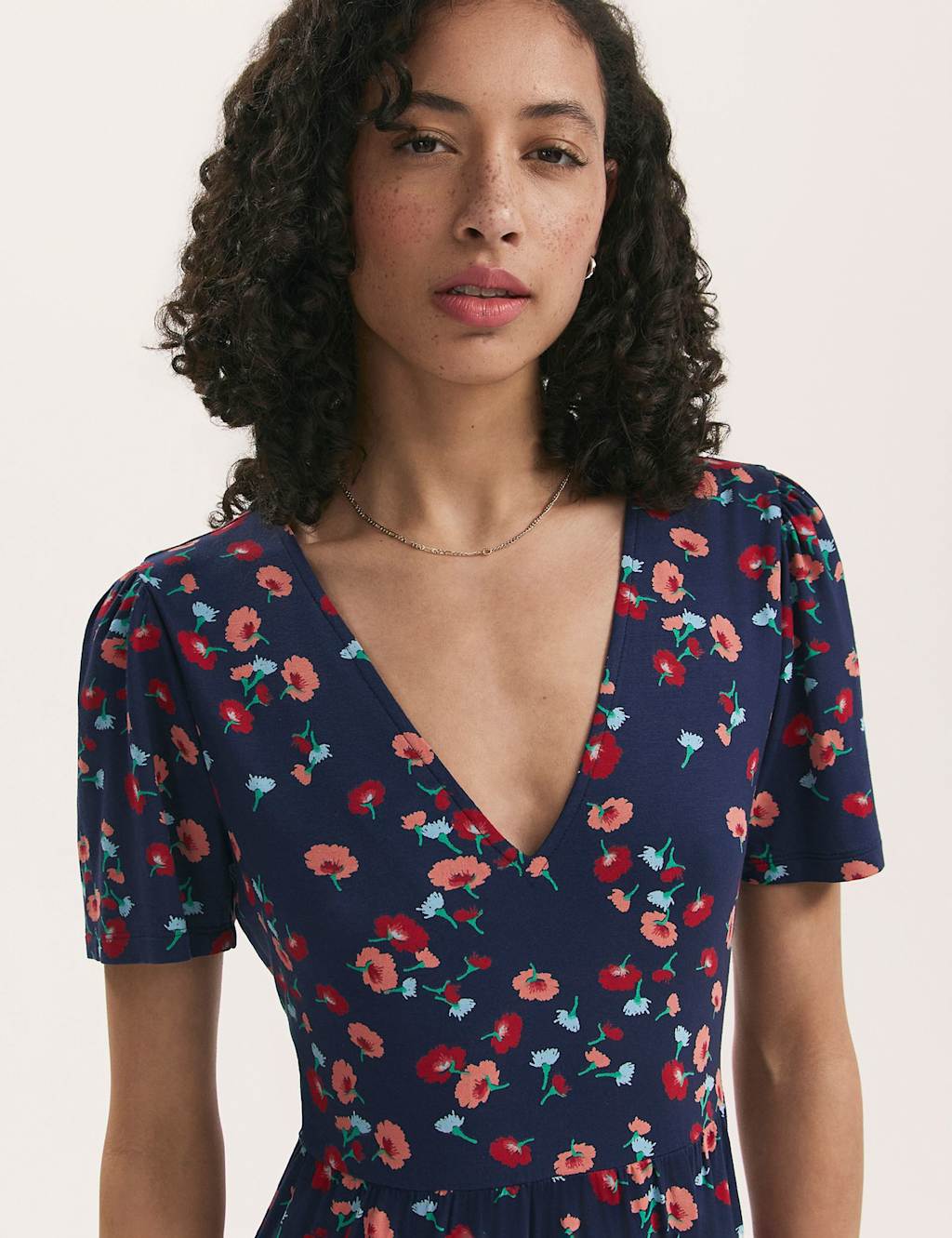 Jersey Floral V-Neck Tiered Dress 4 of 4