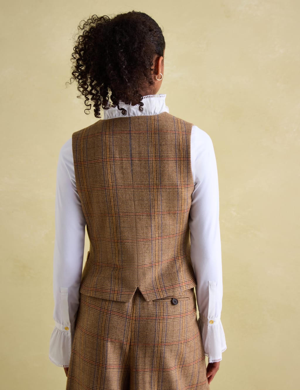 Wool Rich Tweed Single Breasted Waistcoat 7 of 8