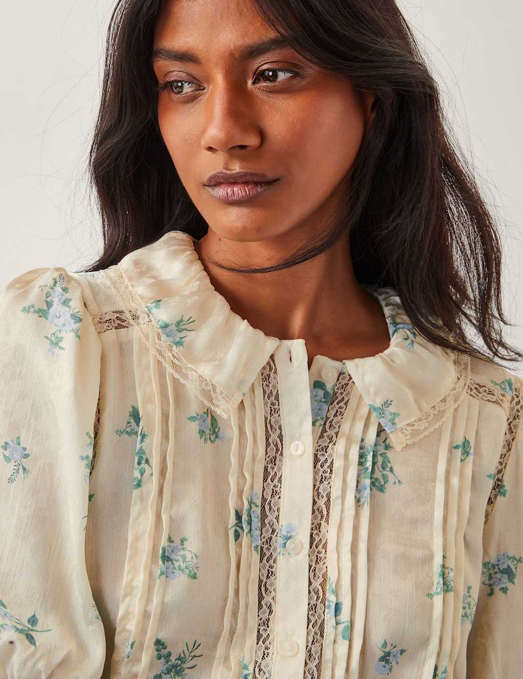 Floral Pleated Lace Insert Puff Sleeve Shirt 3 of 4
