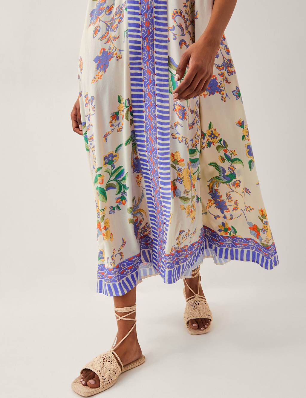 Printed V-Neck Maxi Beach Dress 2 of 4