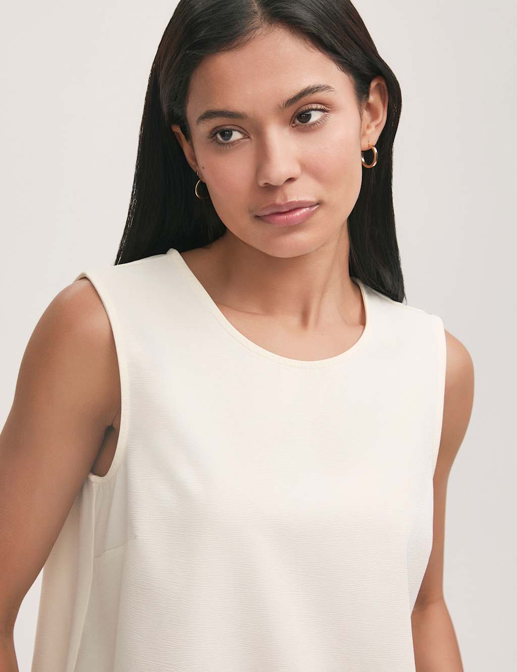 Crepe Round Neck Shell Top 4 of 4