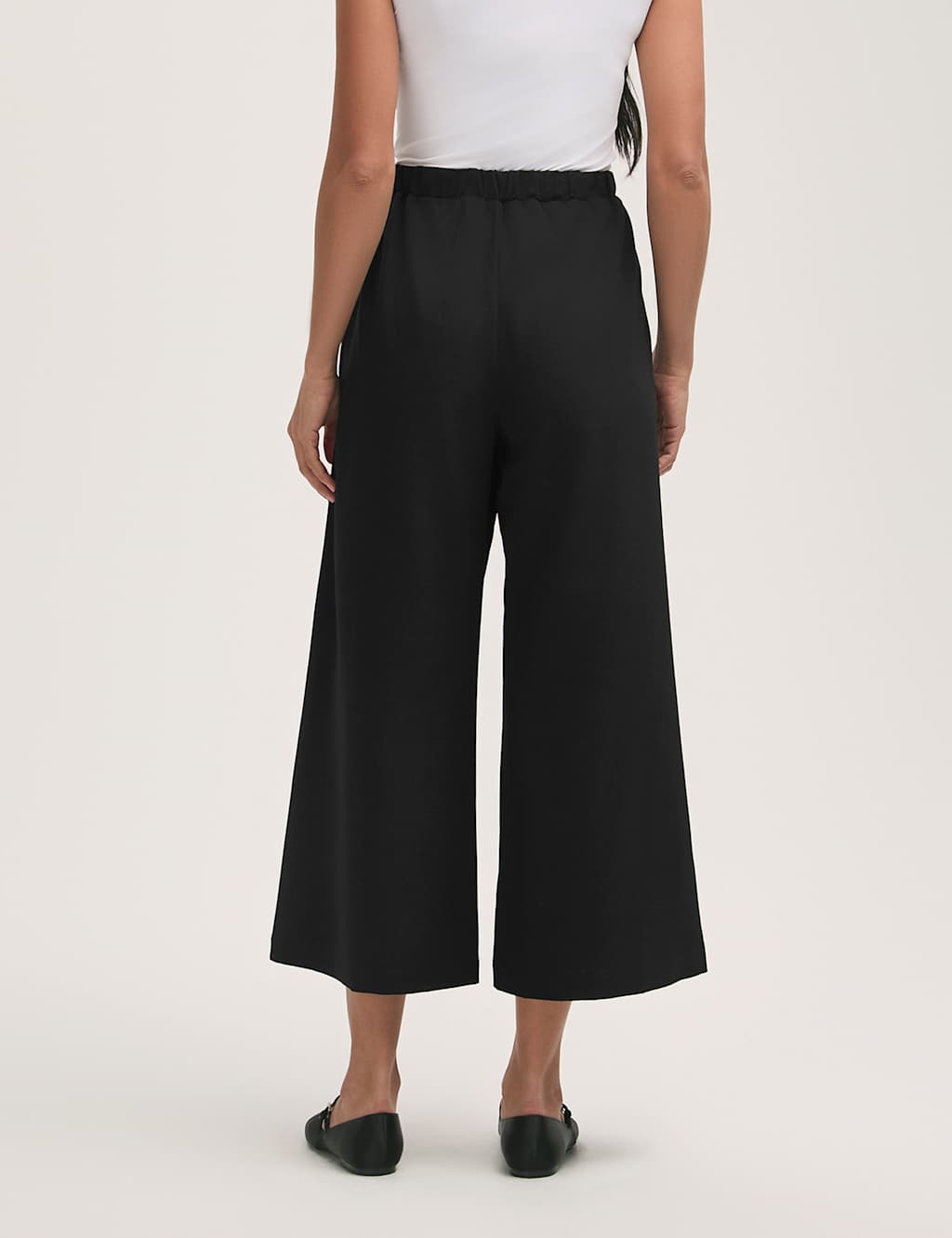 Elasticated Waist Wide Leg Cropped Trousers 2 of 3