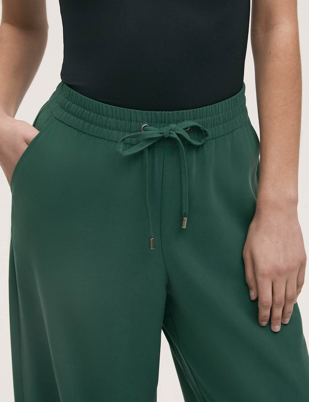 Drawstring Relaxed Wide Leg Trousers 4 of 4