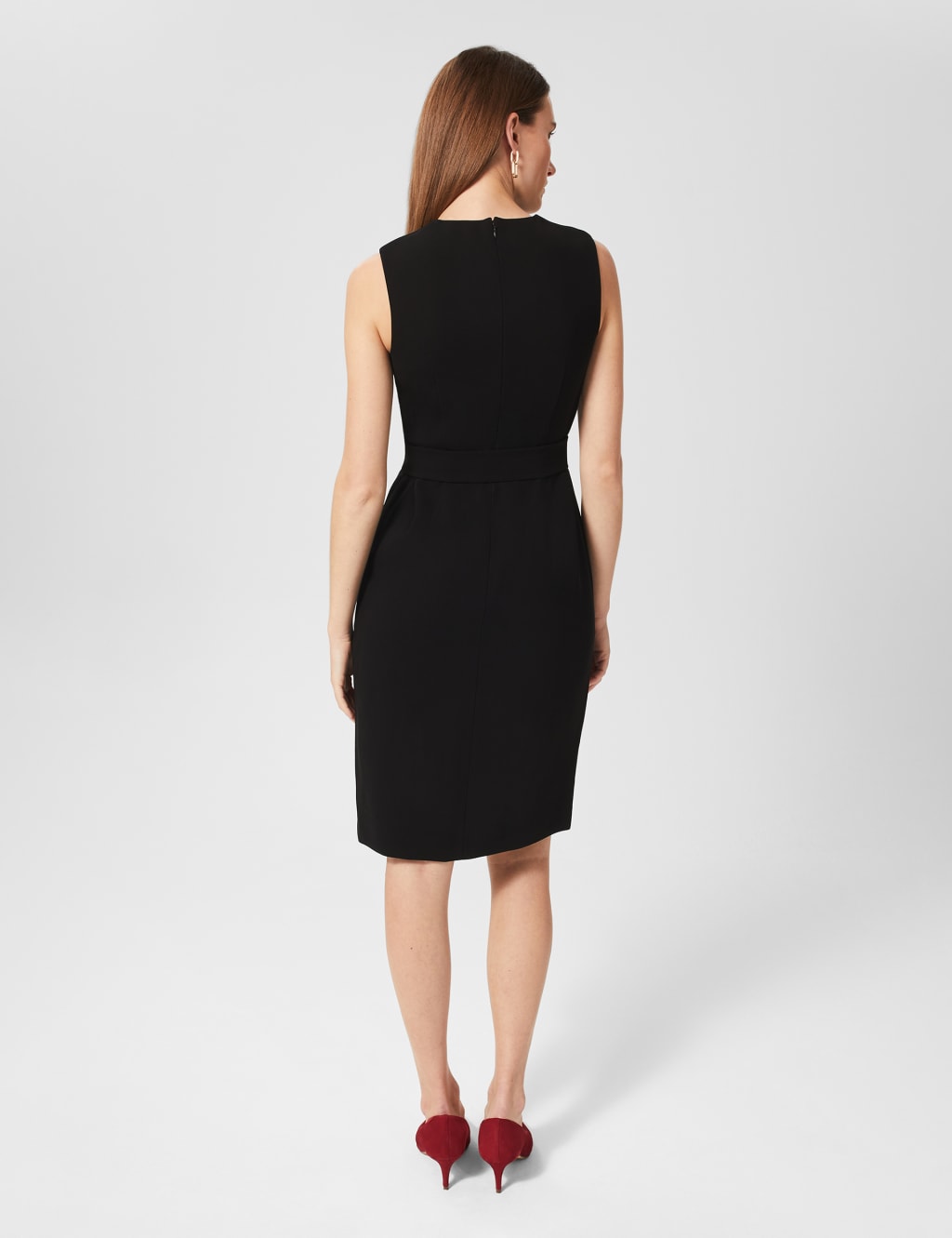 Round Neck Knee Length Waisted Dress 4 of 4