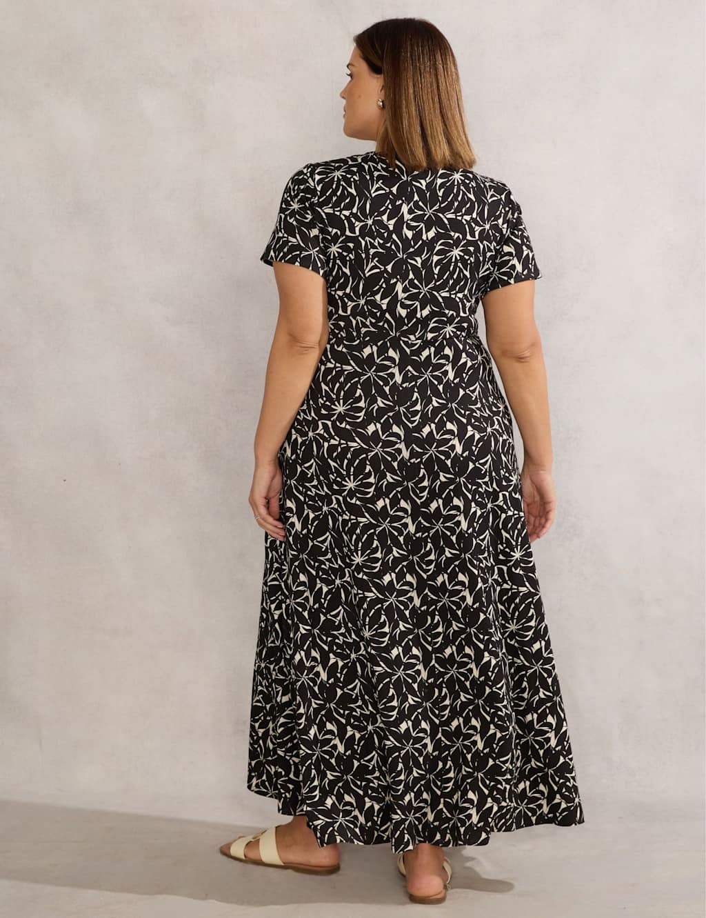 Leaf Print V-Neck Maxi Wrap Dress 3 of 3