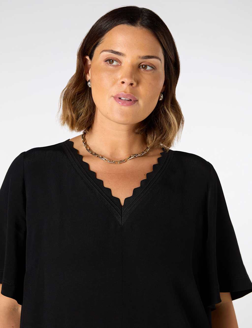 V-Neck Maxi T-Shirt Dress 4 of 5