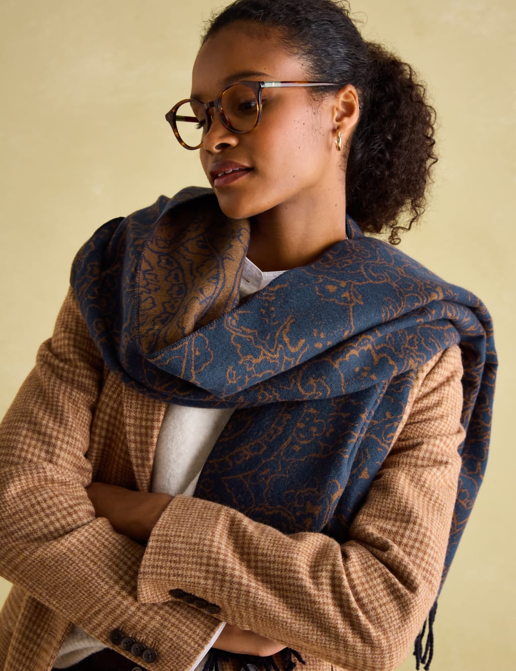 Paisley Reversible Fringed Scarf 3 of 5