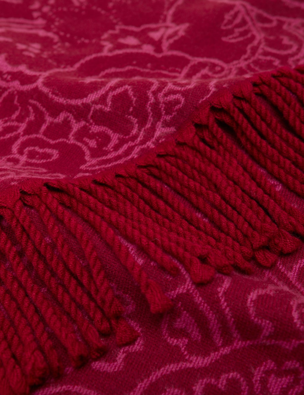 Jacquard Floral Tassel Scarf 5 of 5