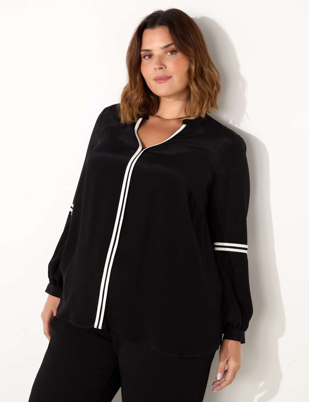 V-Neck Blouse 3 of 7