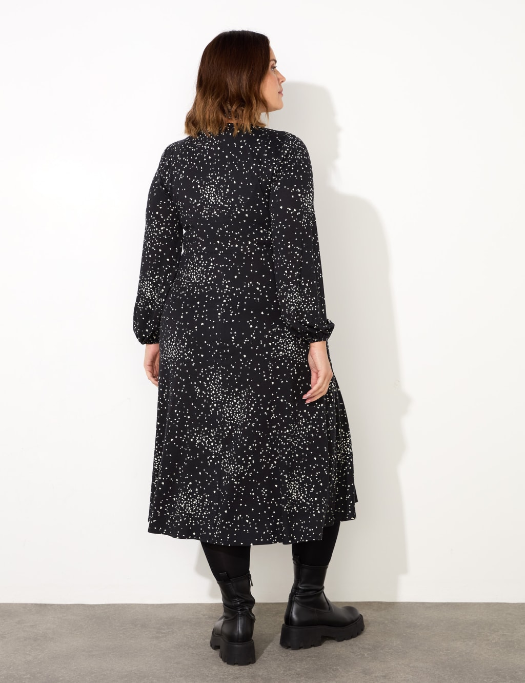 Jersey Heart Print V-Neck Midi Swing Dress 4 of 4