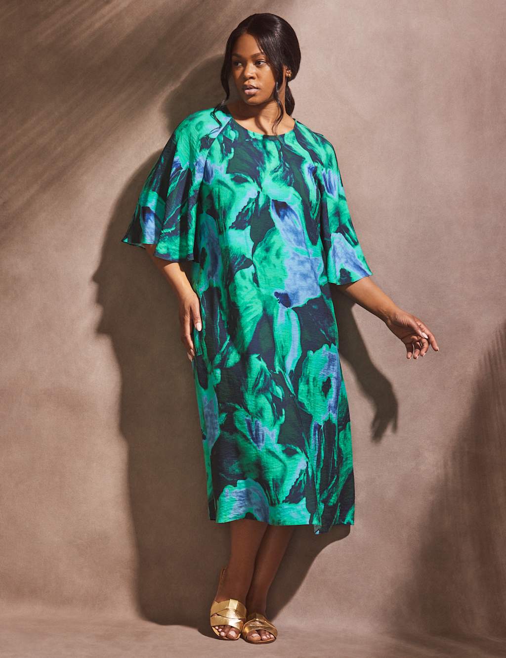 Printed Angel Sleeve Midi Swing Dress 6 of 6
