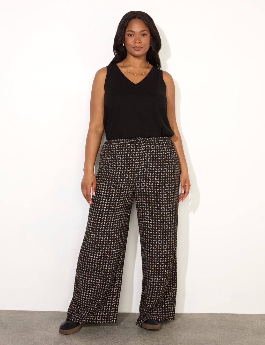 Geometric Elasticated Waist Wide Leg Trousers 2 of 4