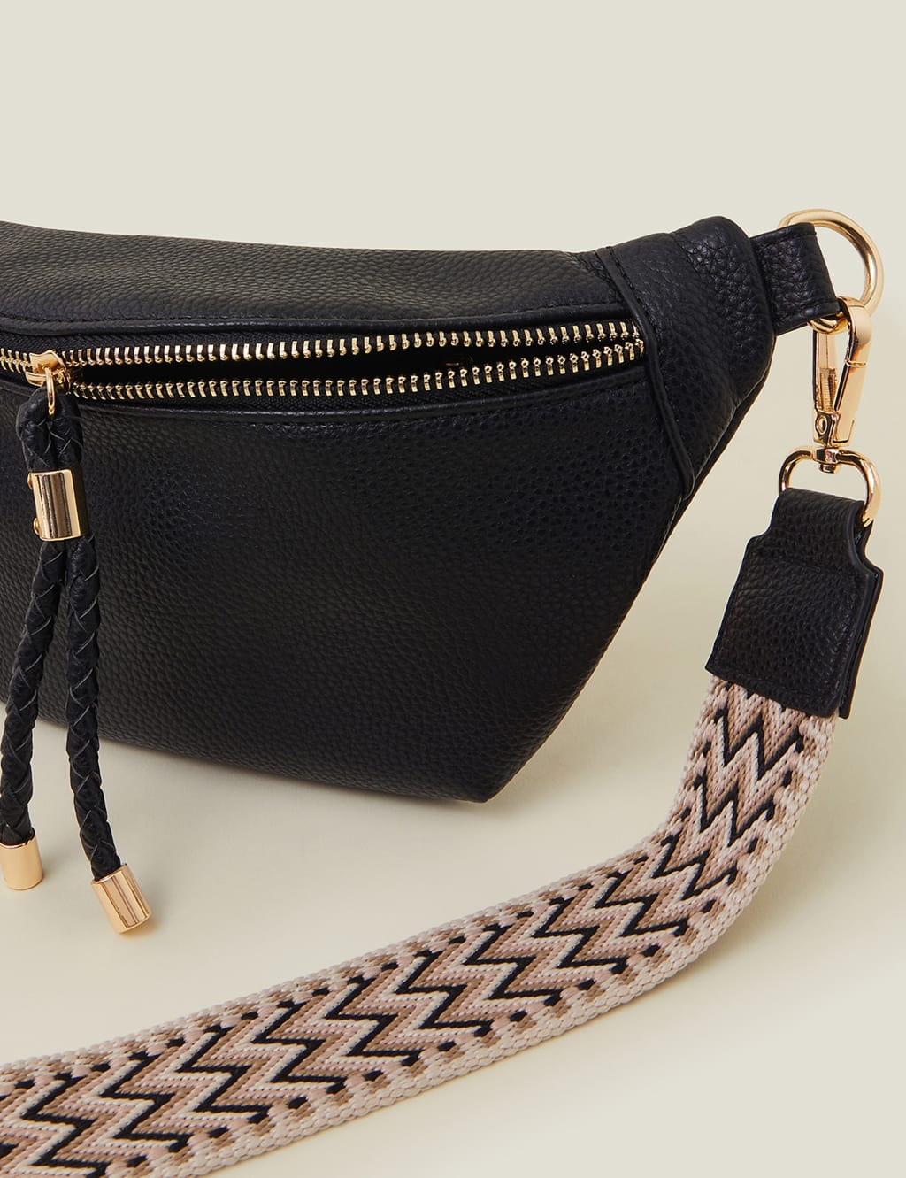 Sling Bum Bag 4 of 4