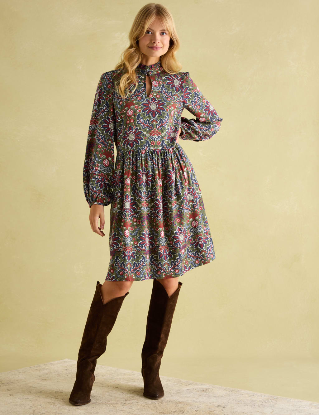 Floral High Neck Knee Length Waisted Dress 4 of 8