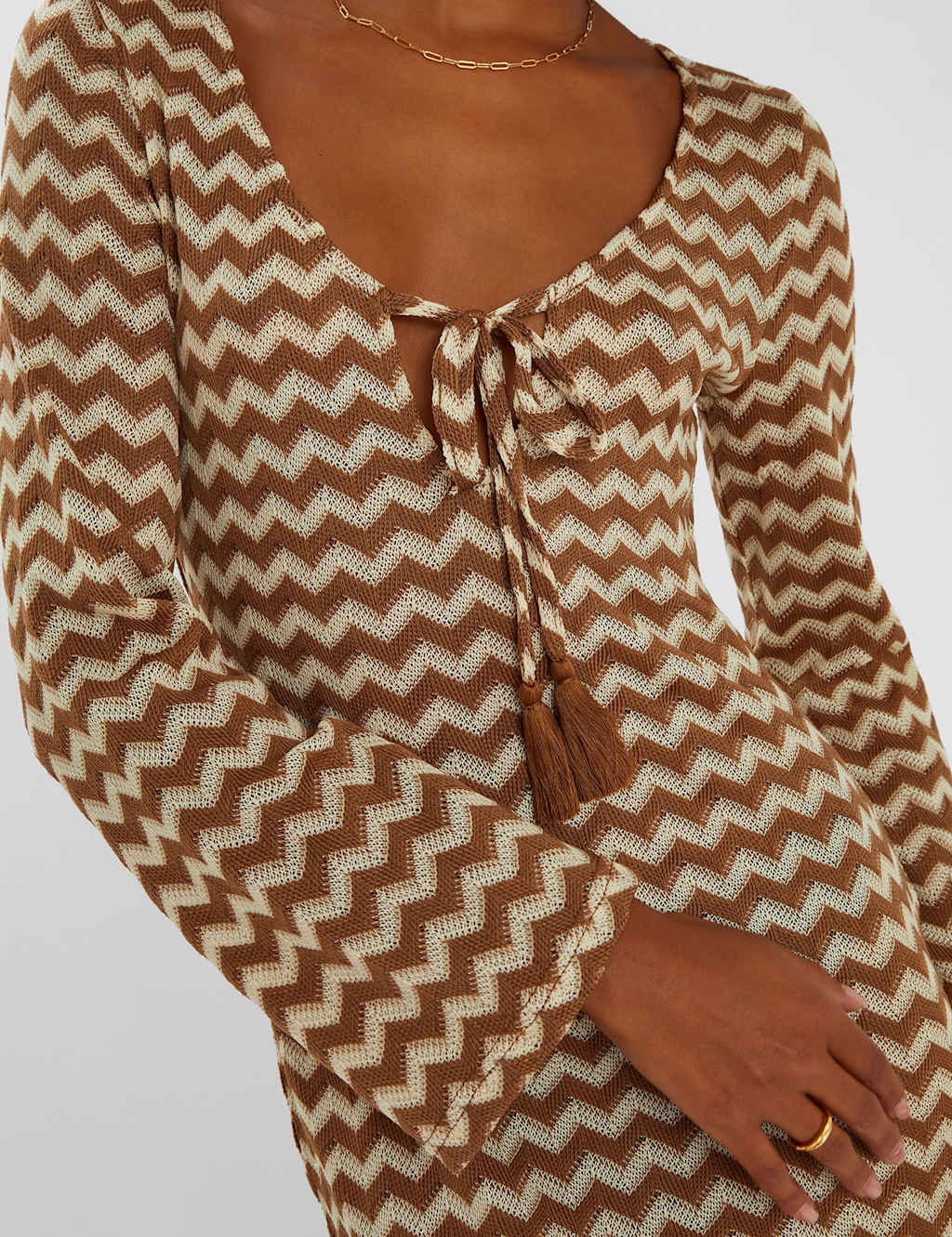 Geometric Crochet Scoop Neck Maxi Dress 4 of 4