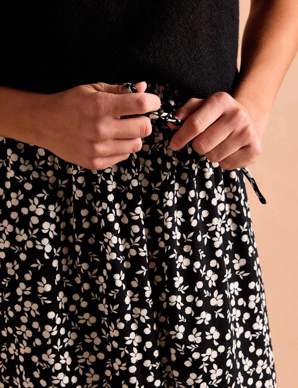 Floral Monochrome Midaxi A-Line Skirt 5 of 6