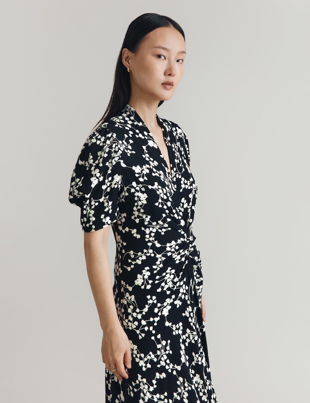 Crepe Floral V-Neck Midi Tea Dress 5 of 5