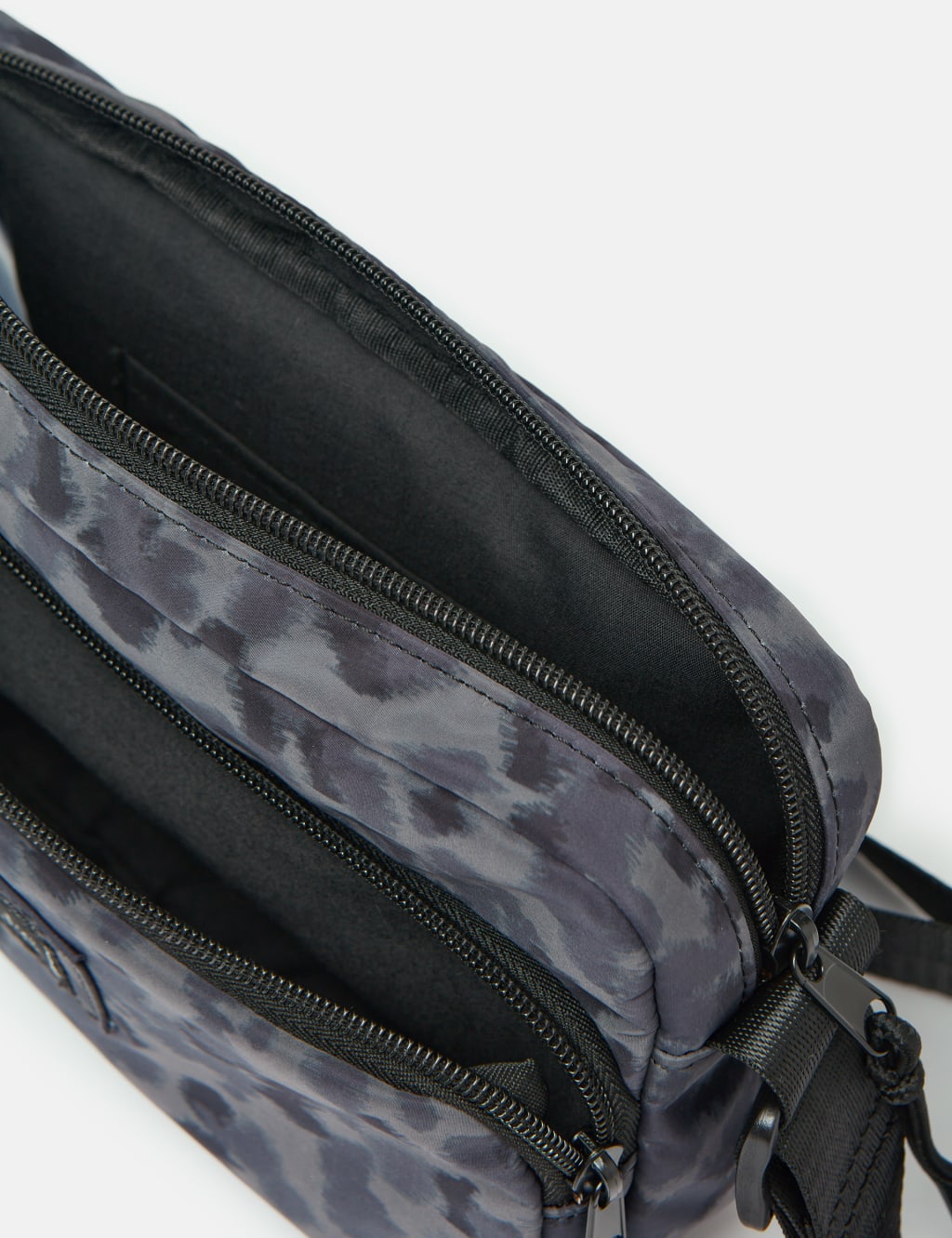 Fabric Camouflage Cross Body Bag 7 of 8