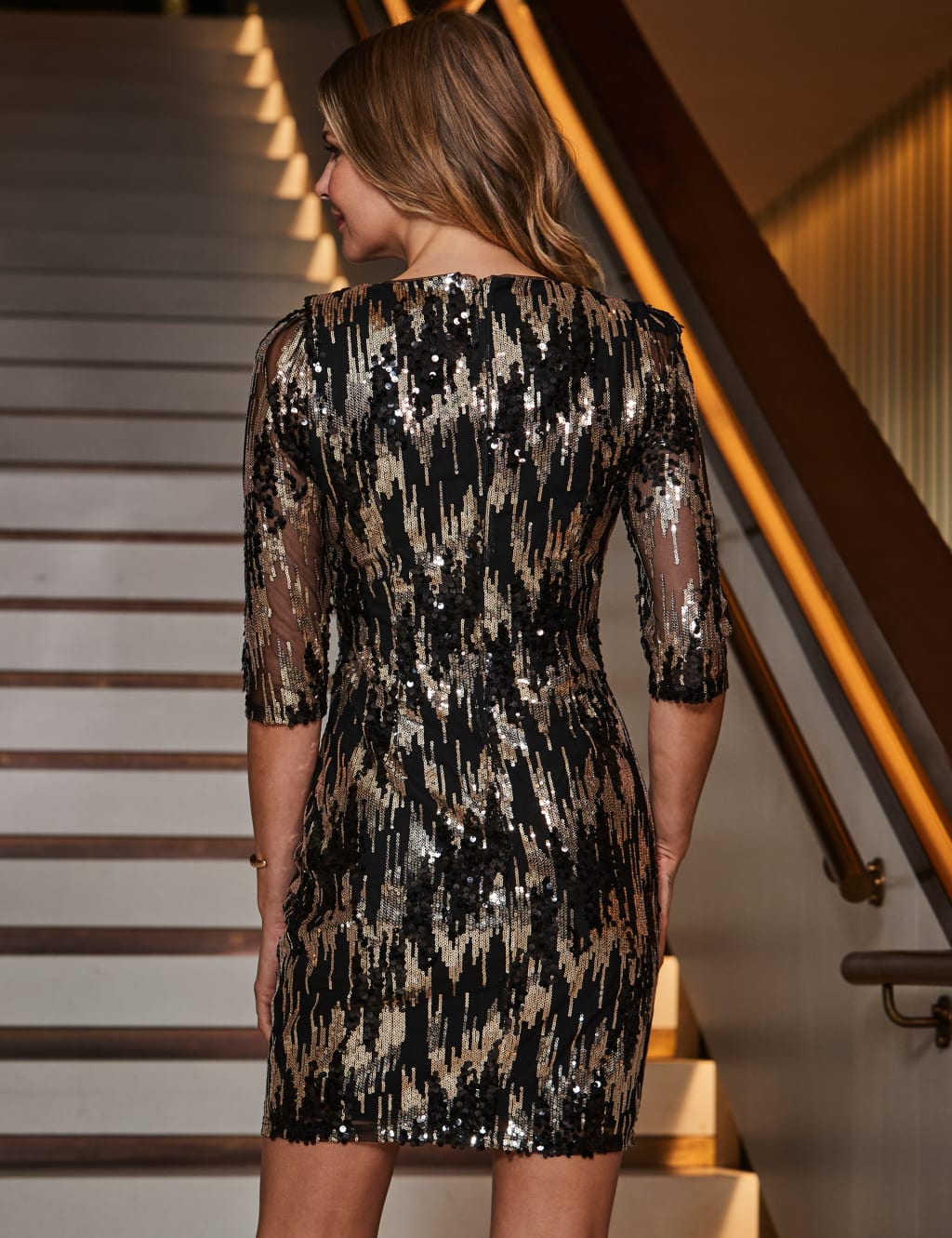 Sparkly Round Neck Knee Length Shift Dress 2 of 4