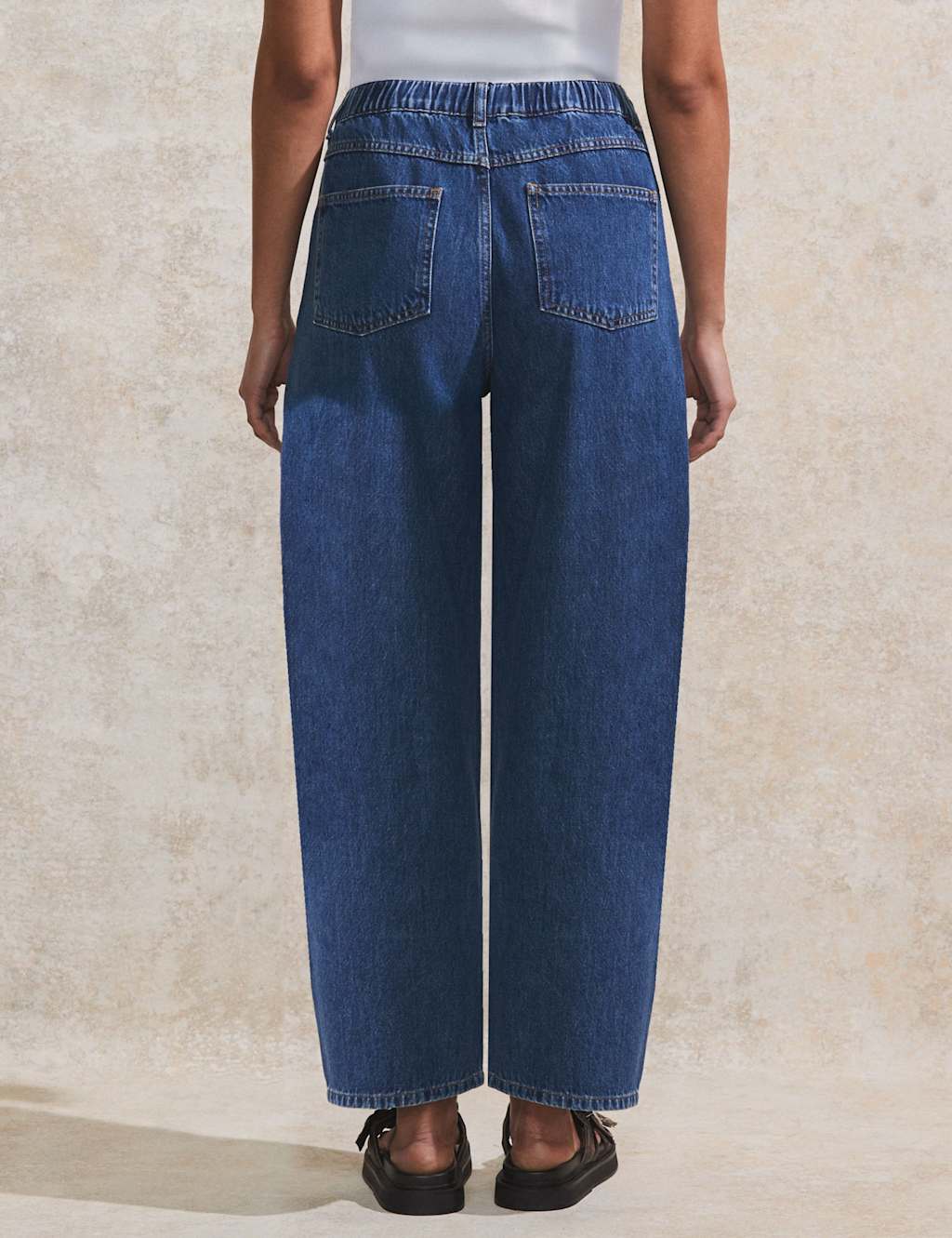 Mid Rise Straight leg Jeans 4 of 5