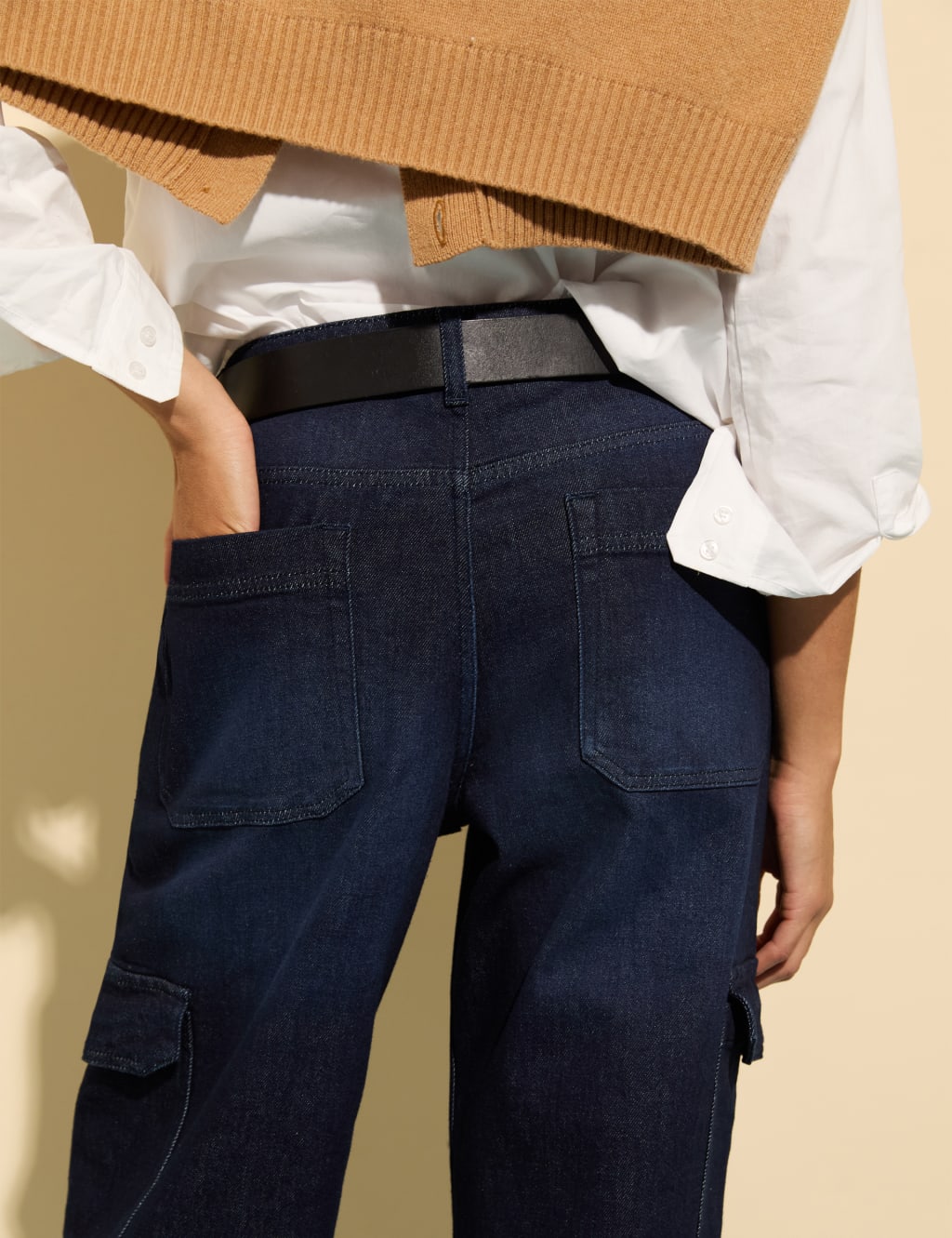 Mid Rise Wide Leg Cargo Jeans 4 of 5