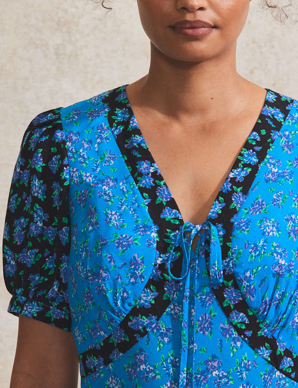 Match Rose Ditsy Floral V-Neck Tea Dress 3 of 3