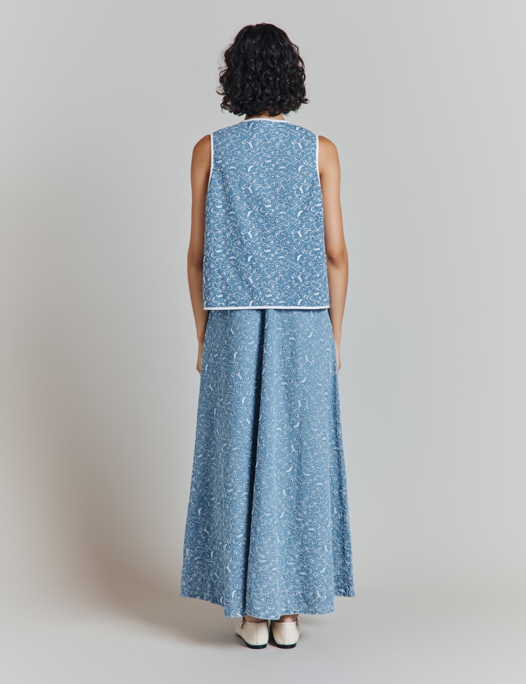 Pure Cotton Embroidered Collarless Waistcoat 4 of 5