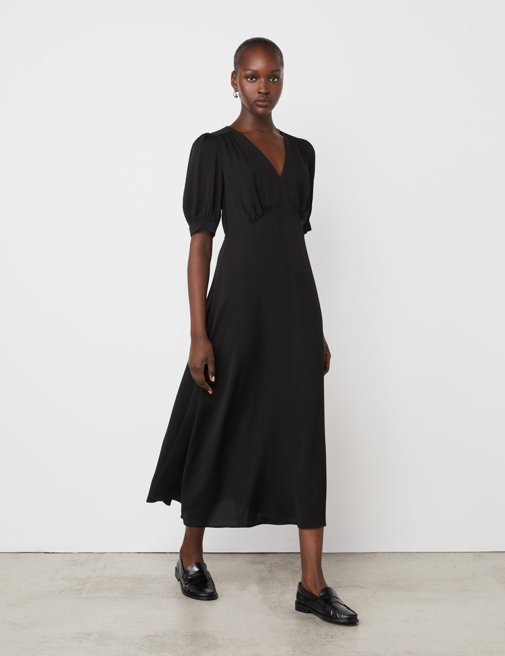 Crepe V-Neck Midi Tea Dress 2 of 4